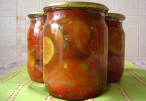 salat-iz-ogurcov-i-pomidorov-na-zimu-recepty[1]