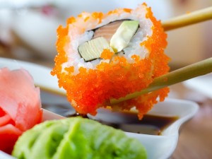 Как выбрать в интернете службу доставки суши?